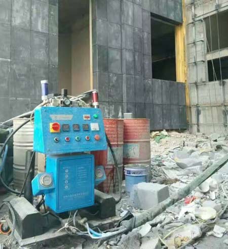 外墻保溫噴涂機價(jià)格施工步驟