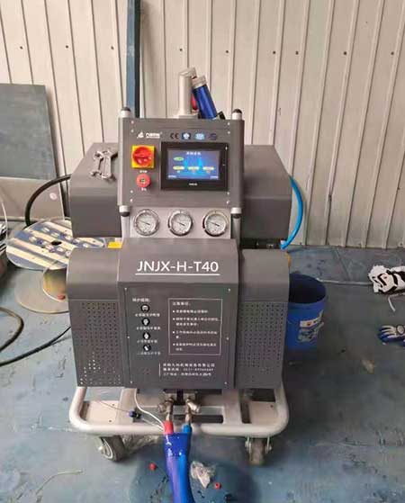小型聚氨酯發(fā)泡噴涂機廠(chǎng)家排名(圖1) T40小型聚氨酯發(fā)泡噴涂機